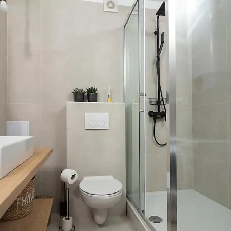 Sun And Sea Deluxe Апартаменти