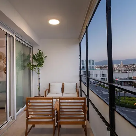Sun&sea Deluxe Appartement *