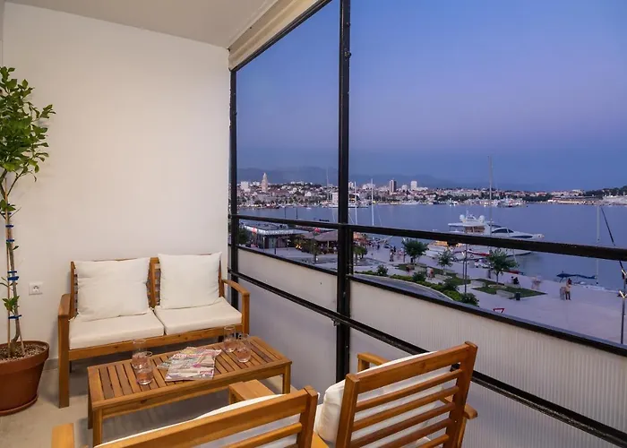 Διαμέρισμα Sun And Sea Deluxe Σπλιτ